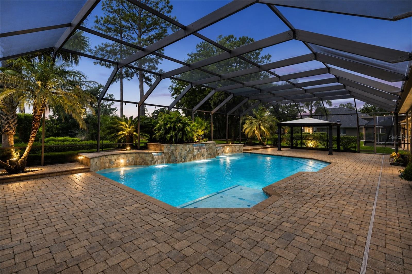 1413 Course View Property Photo 5