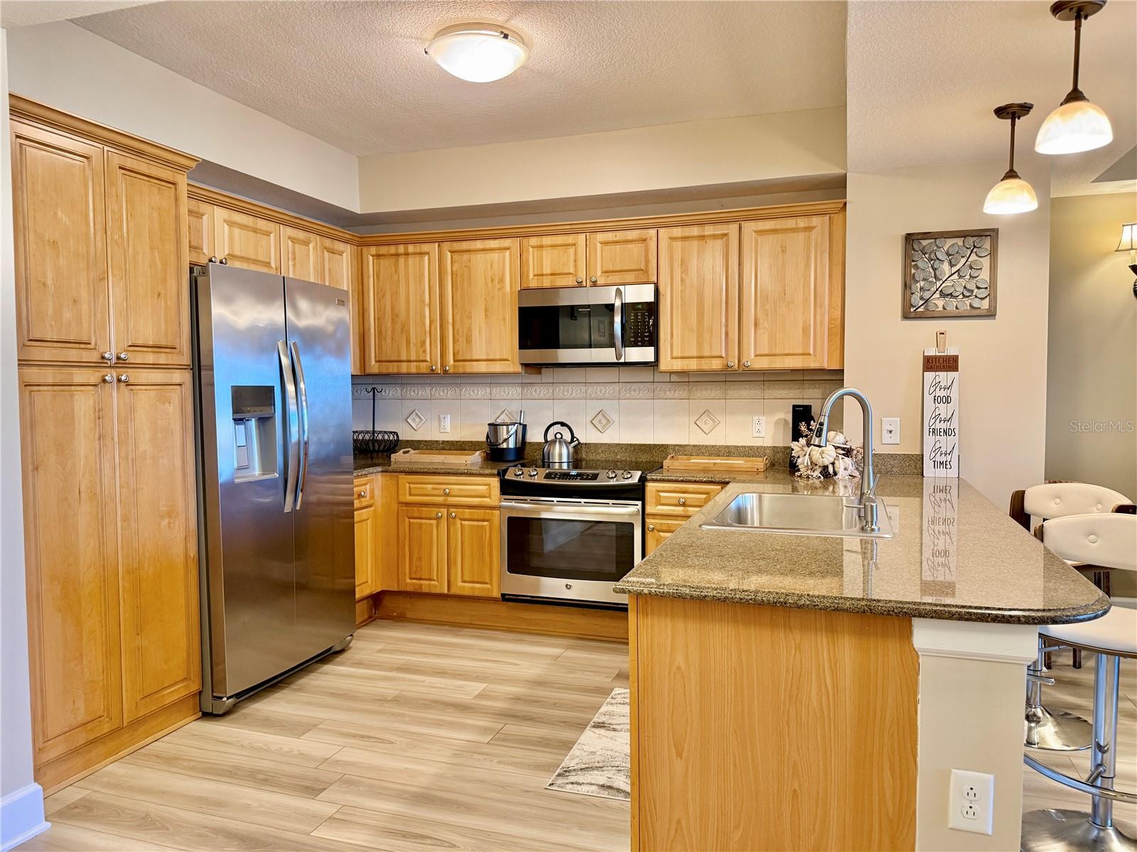 200 Ocean Crest Dr #408 Property Photo 6