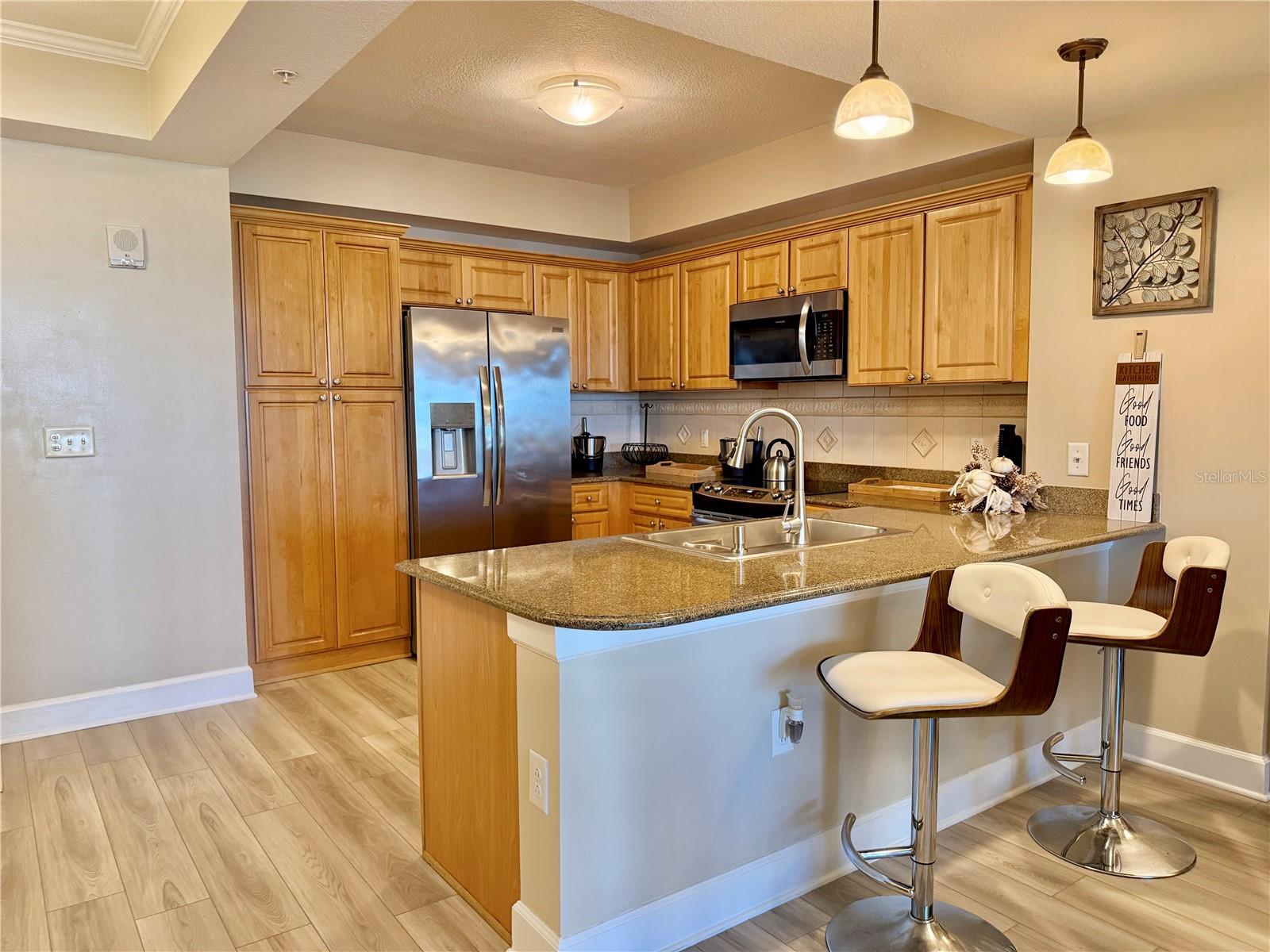 200 Ocean Crest Dr #408 Property Photo 10