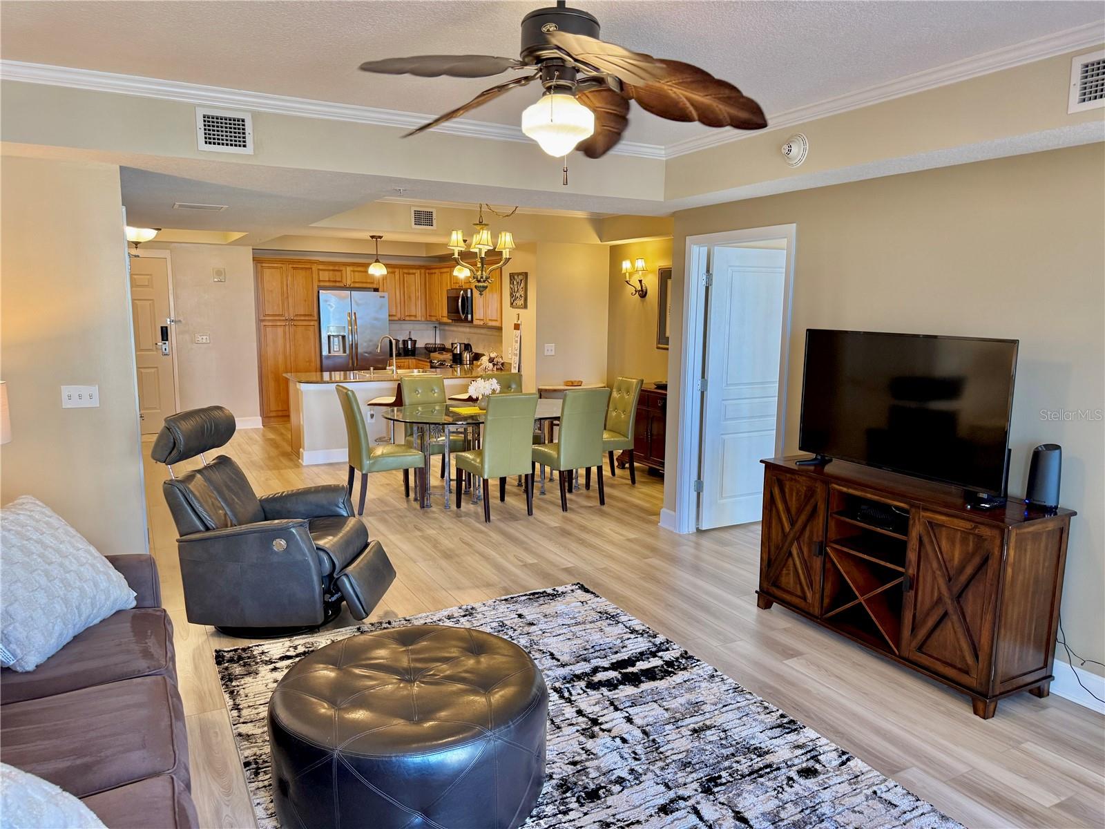 200 Ocean Crest Dr #408 Property Photo 15