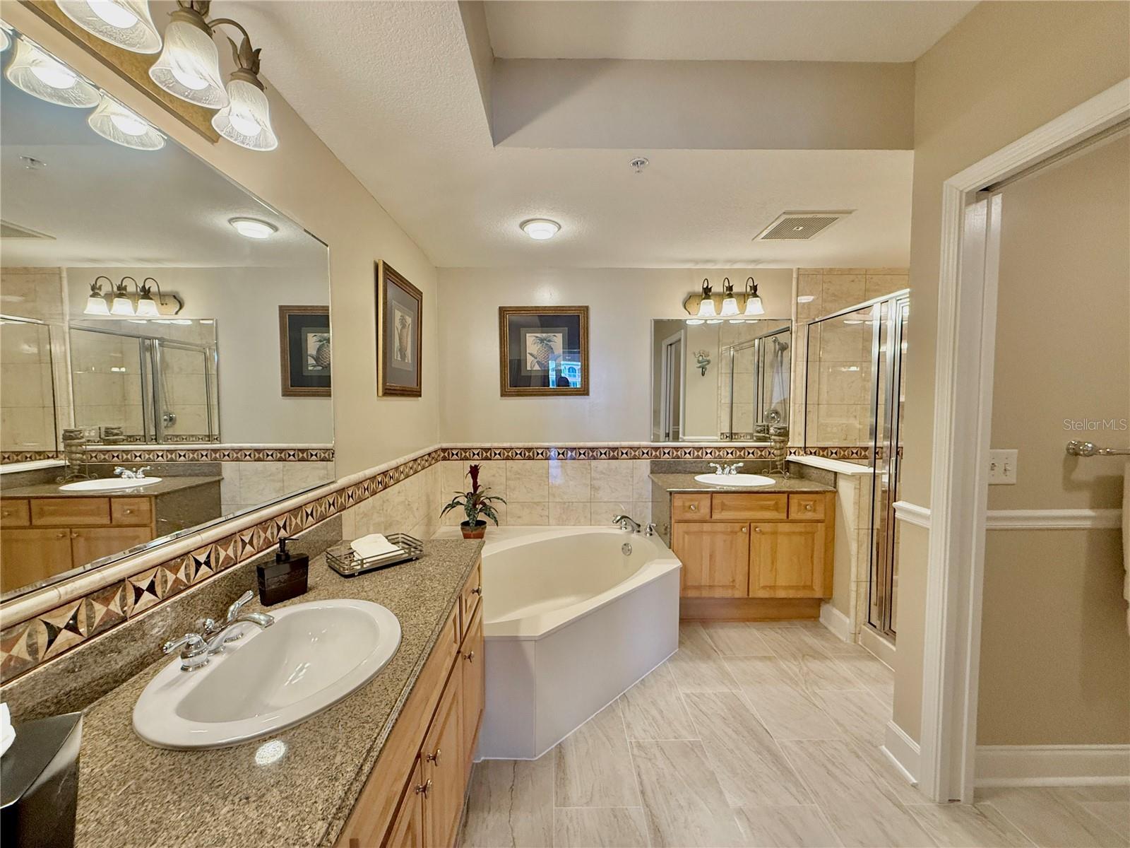200 Ocean Crest Dr #408 Property Photo 25