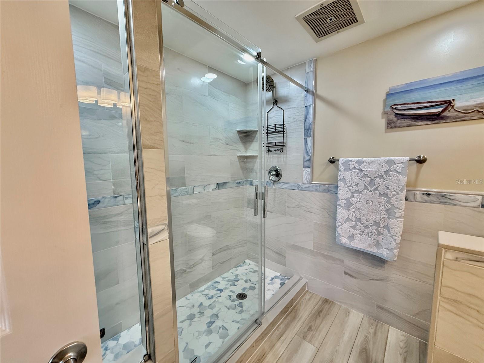 200 Ocean Crest Dr #408 Property Photo 40