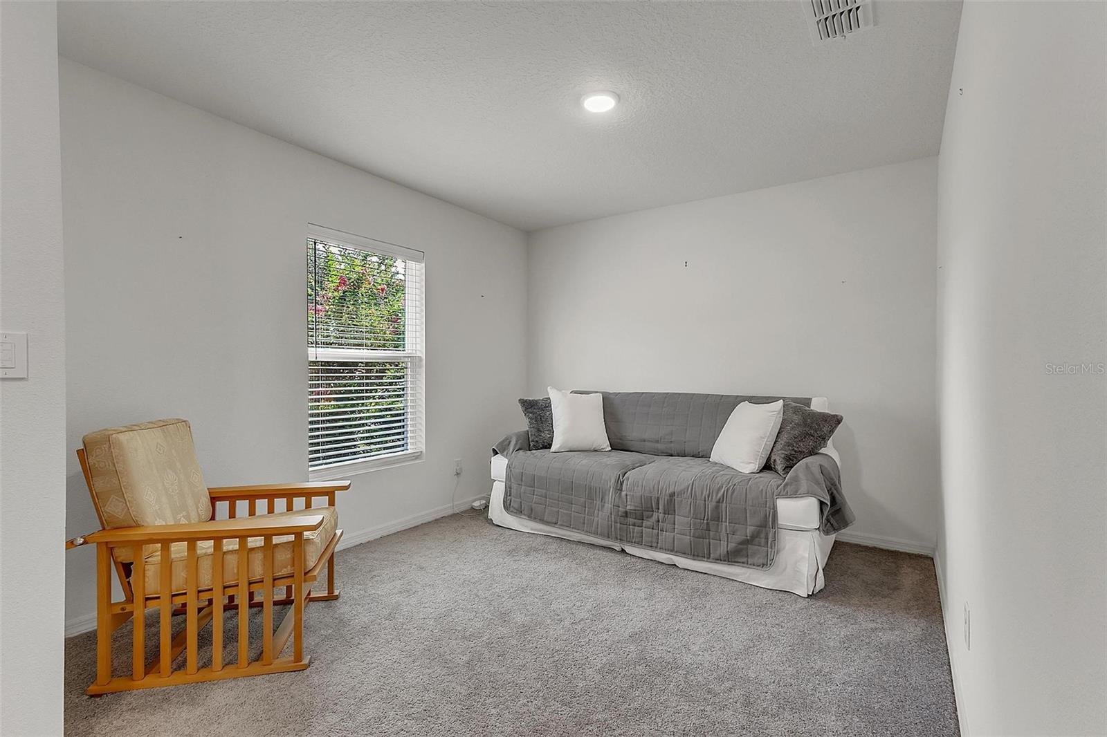 159 Persimmon Dr Property Photo 10