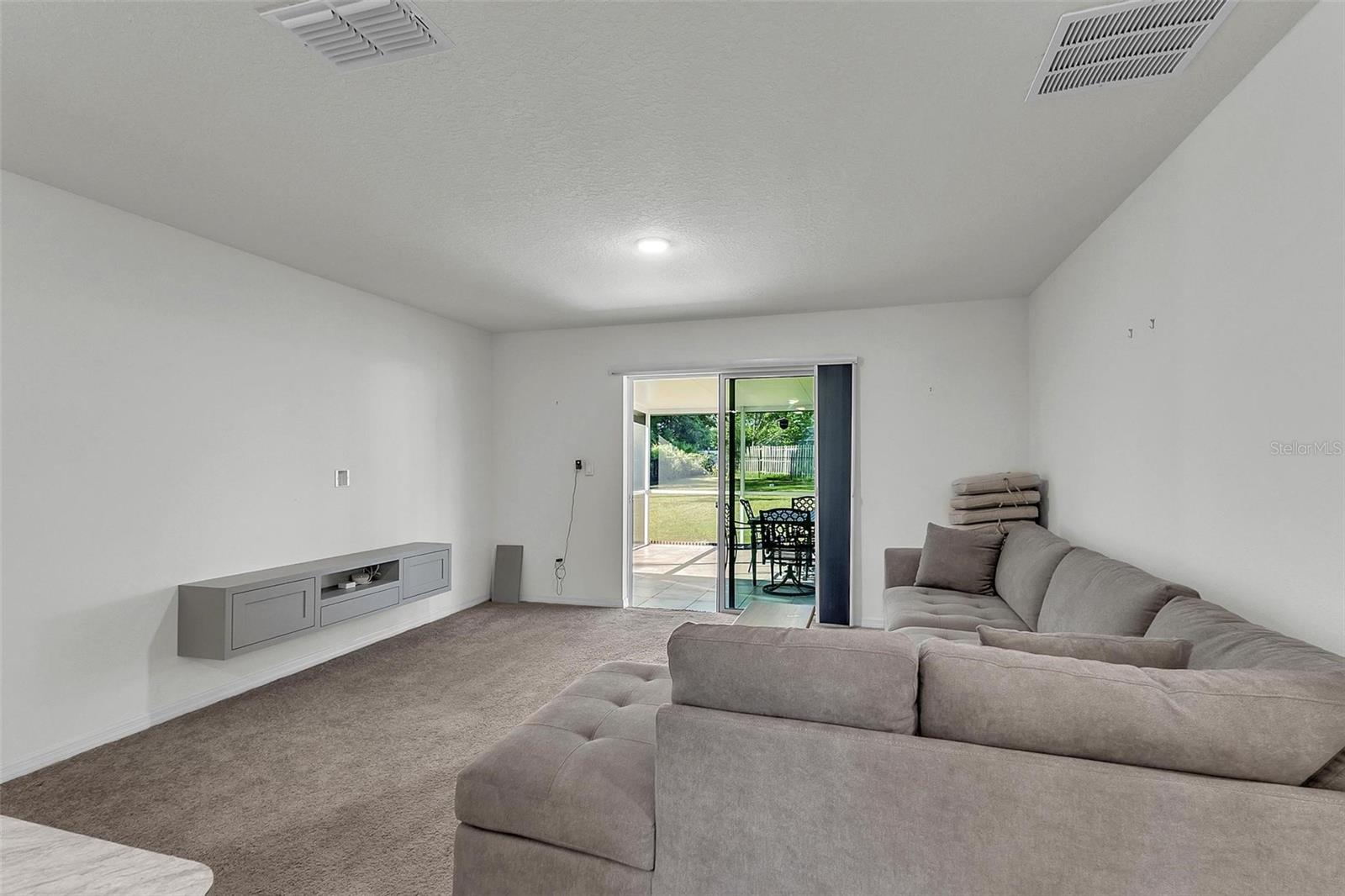 159 Persimmon Dr Property Photo 16