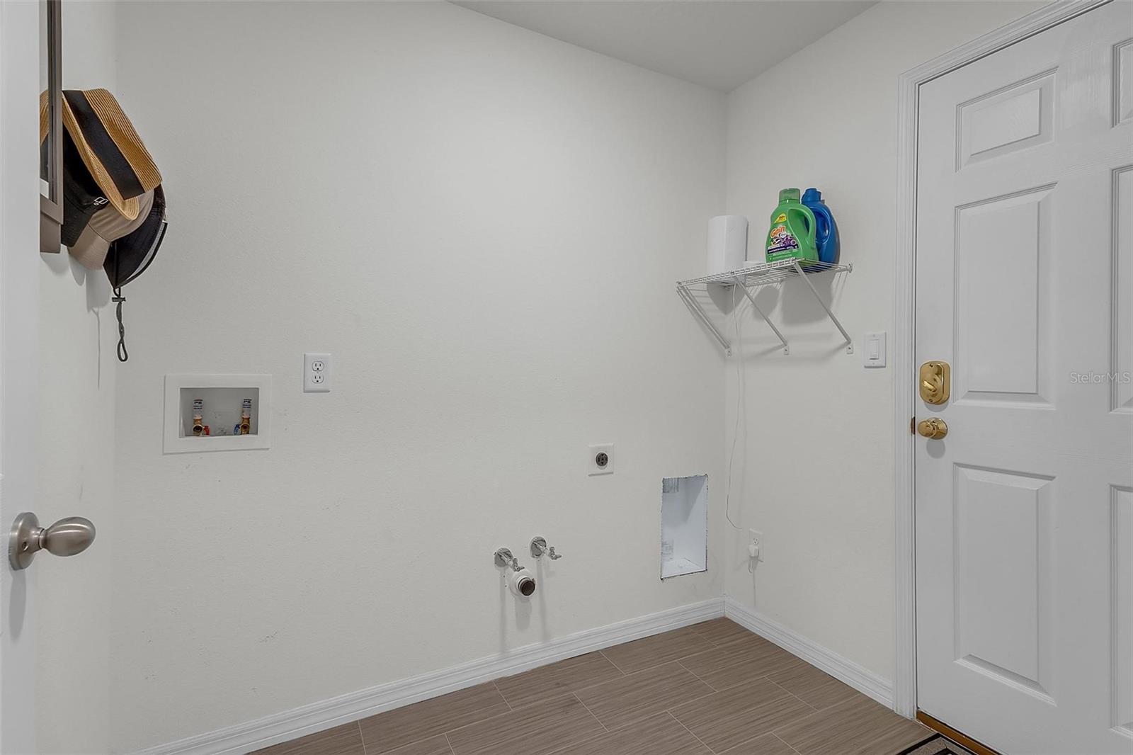 159 Persimmon Dr Property Photo 27
