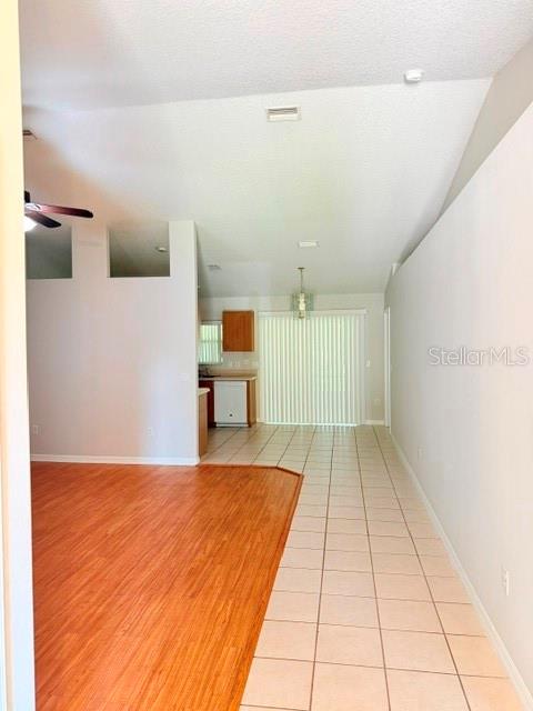 5 Pontiac Ln #b Property Photo 4