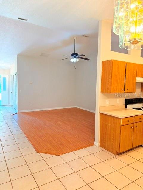 5 Pontiac Ln #b Property Photo 8