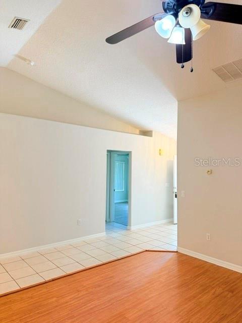 5 Pontiac Ln #b Property Photo 15