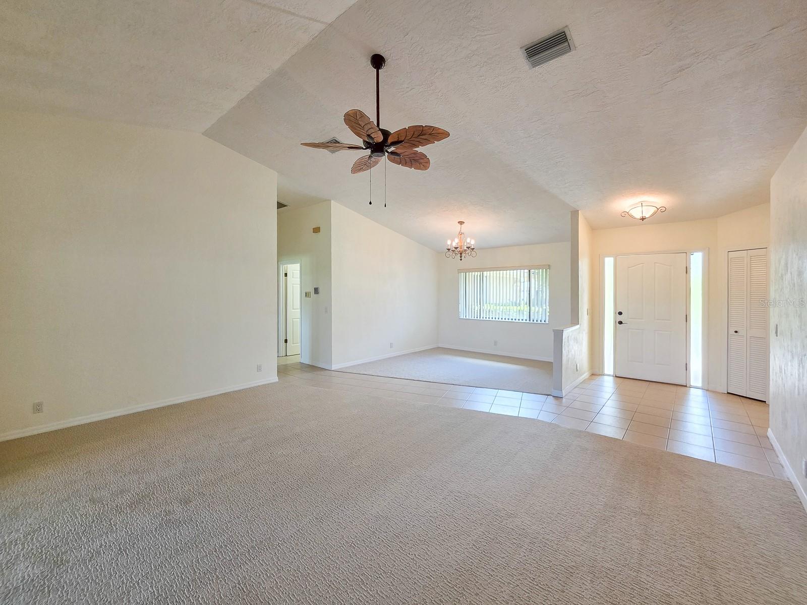 36 Kingsley Cir Property Photo 12