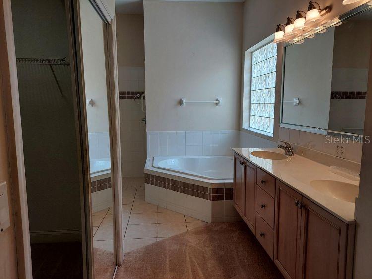 10 Village View Way Property Photo 9