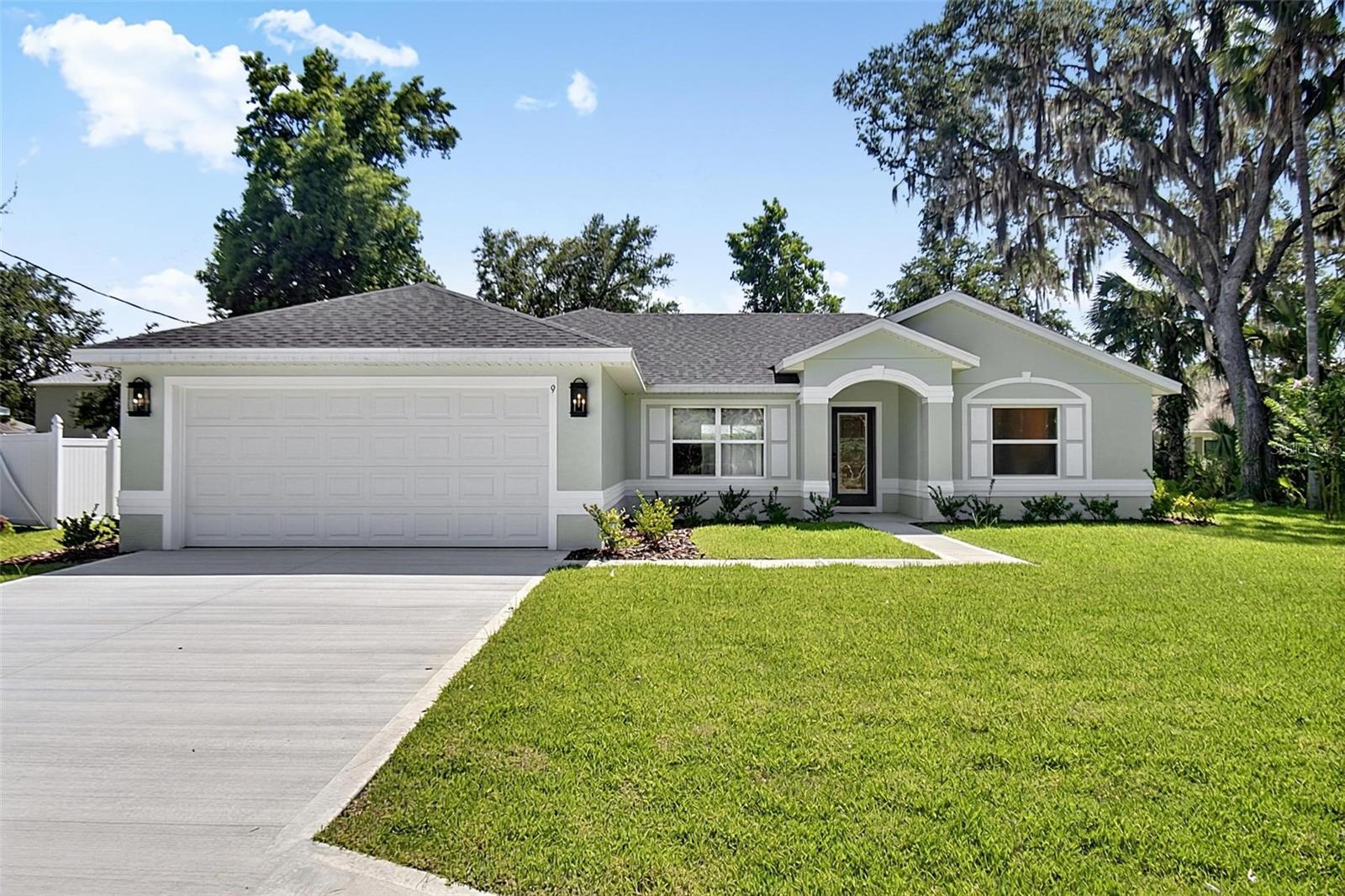 14 RAEMOOR DR Property Photo 1