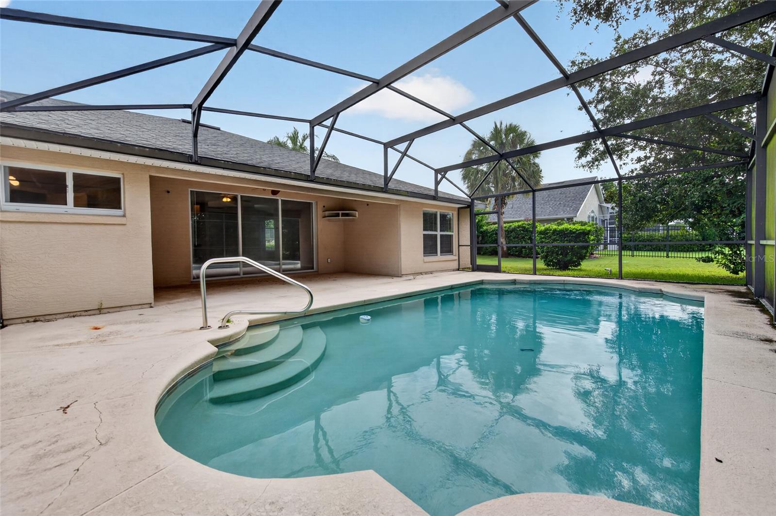 8 Black Water Way Property Photo 2