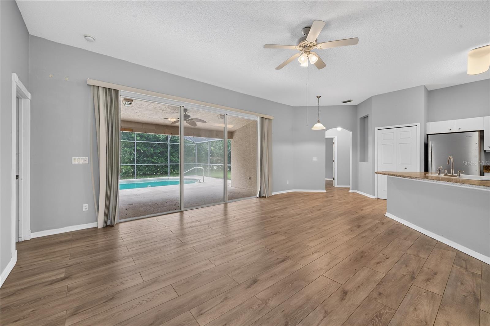 8 Black Water Way Property Photo 8