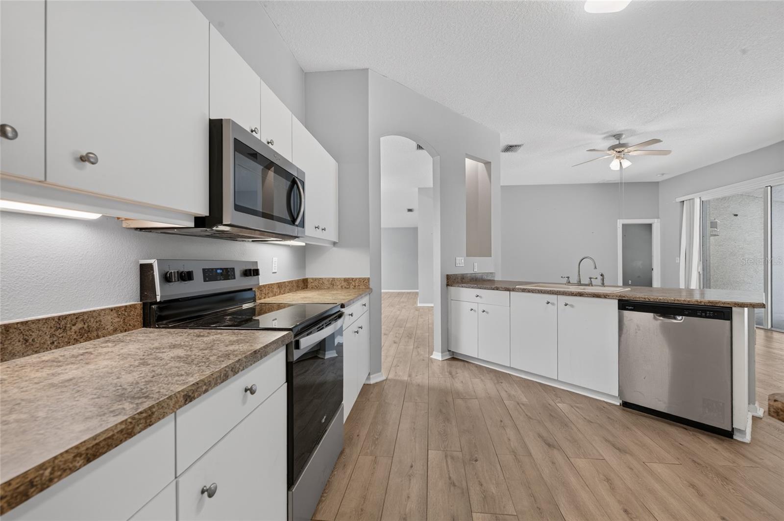 8 Black Water Way Property Photo 11