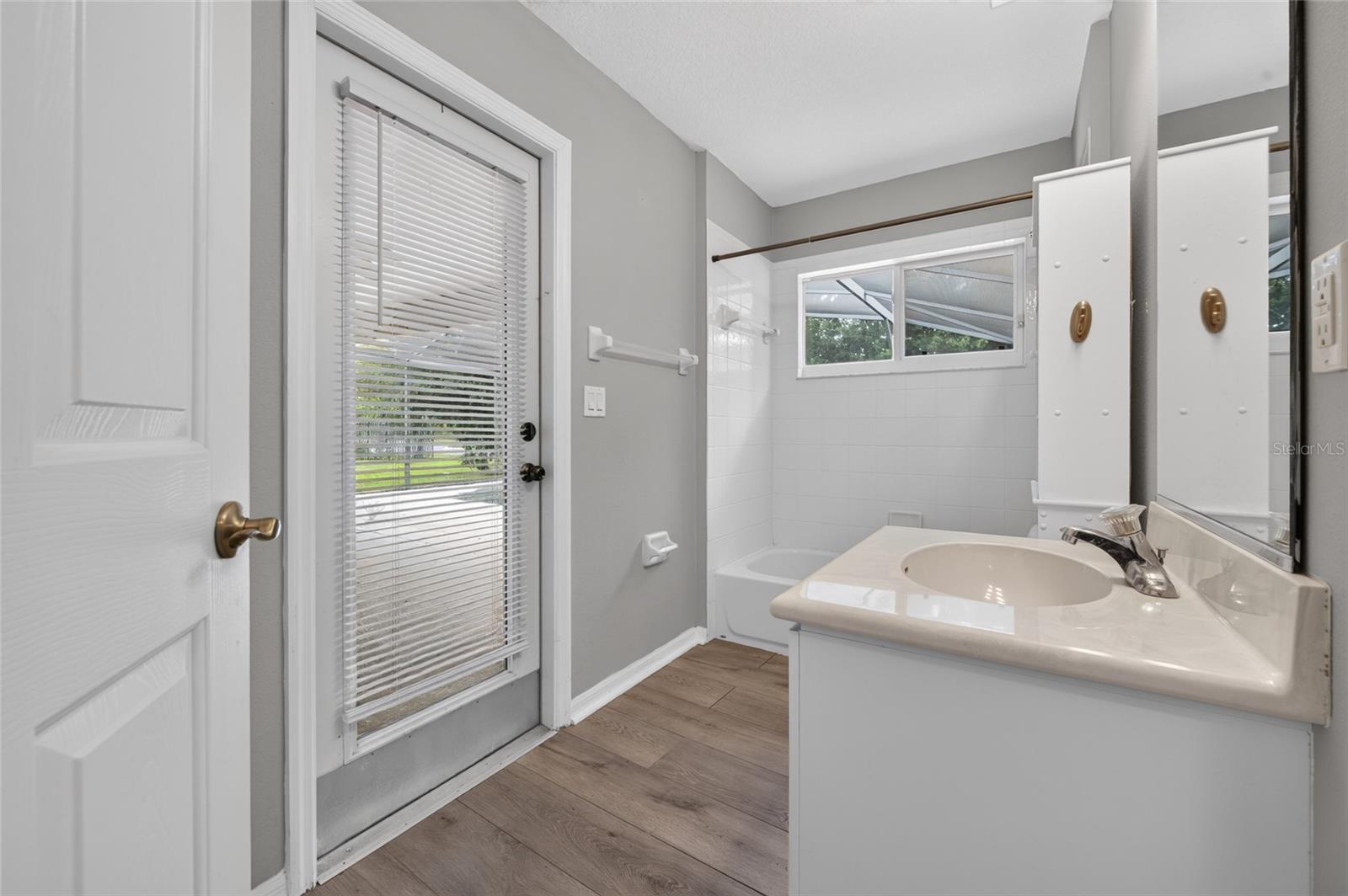 8 Black Water Way Property Photo 18