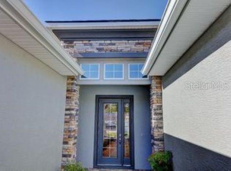 802 Aldenham Ln Property Photo 2
