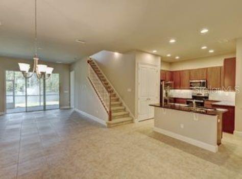 802 Aldenham Ln Property Photo 3