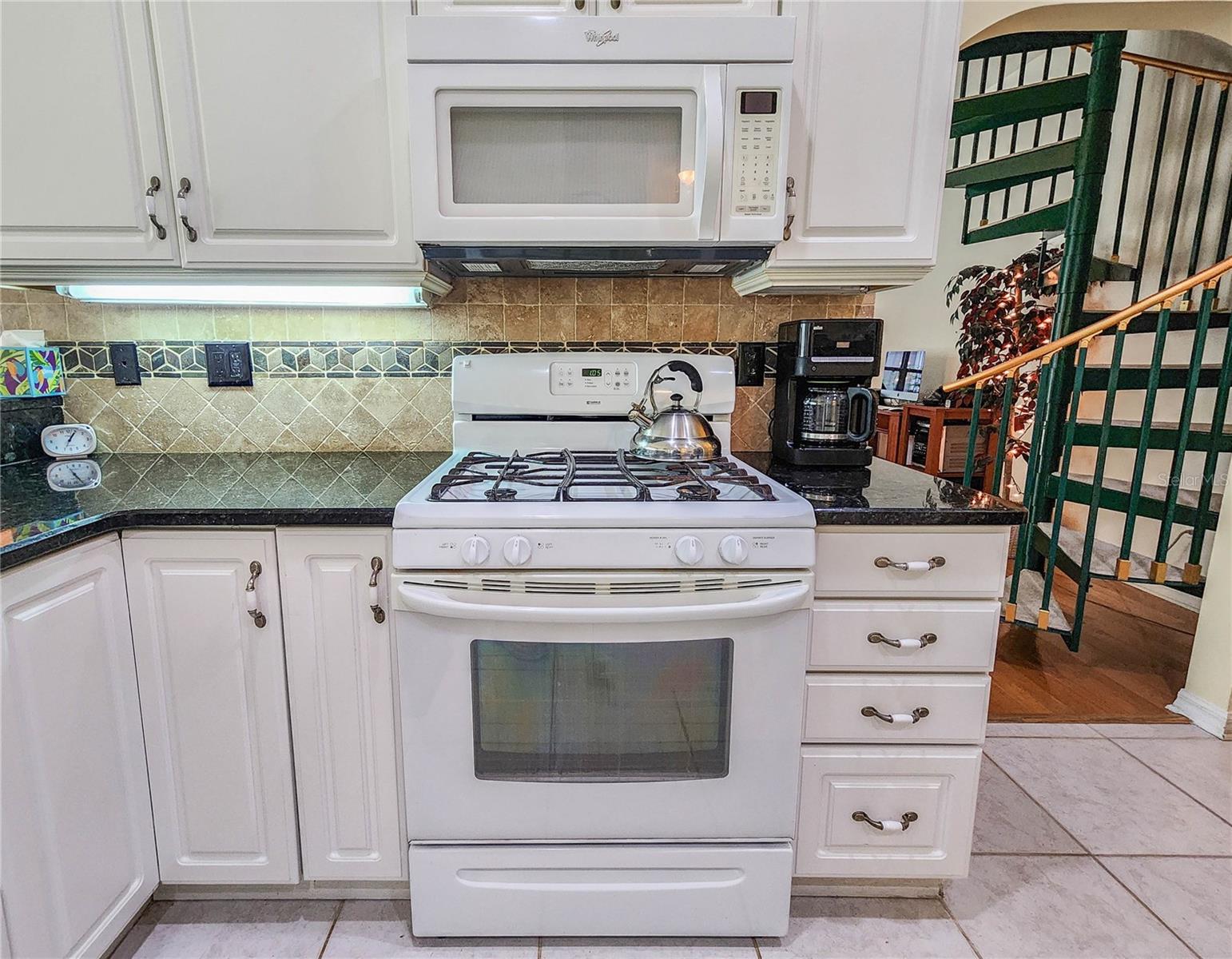1308 Wicklow Ln Property Photo 27