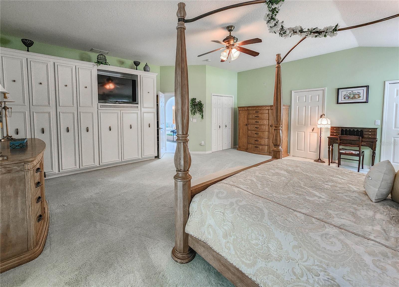 1308 Wicklow Ln Property Photo 42