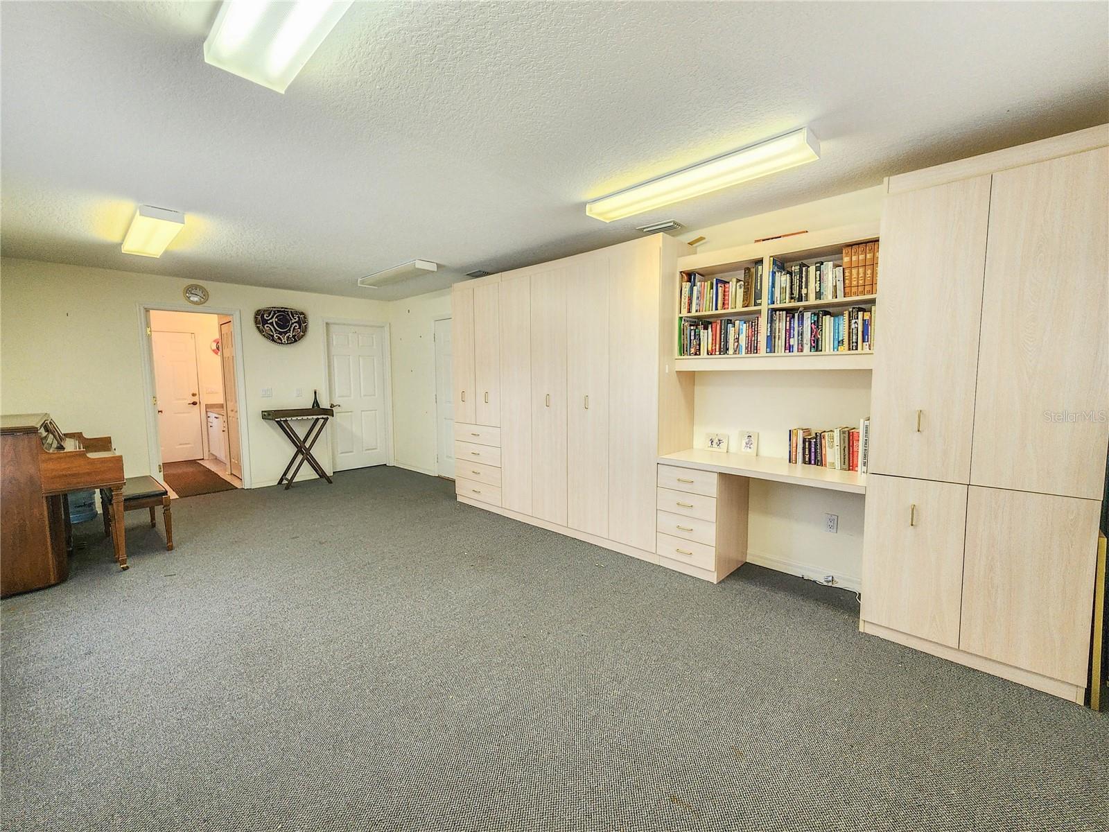1308 Wicklow Ln Property Photo 71