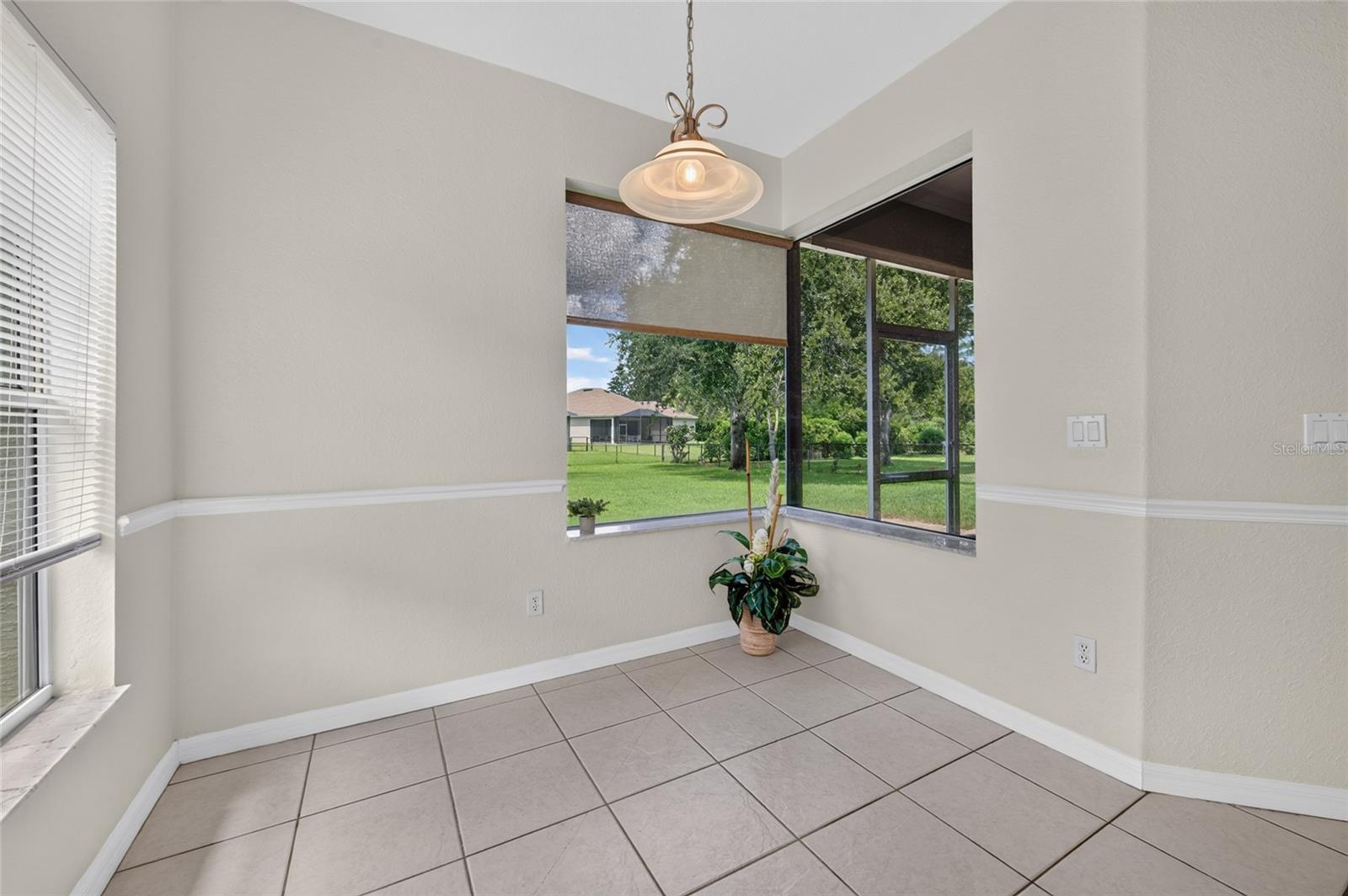 12 Old Creek Cir Property Photo 13