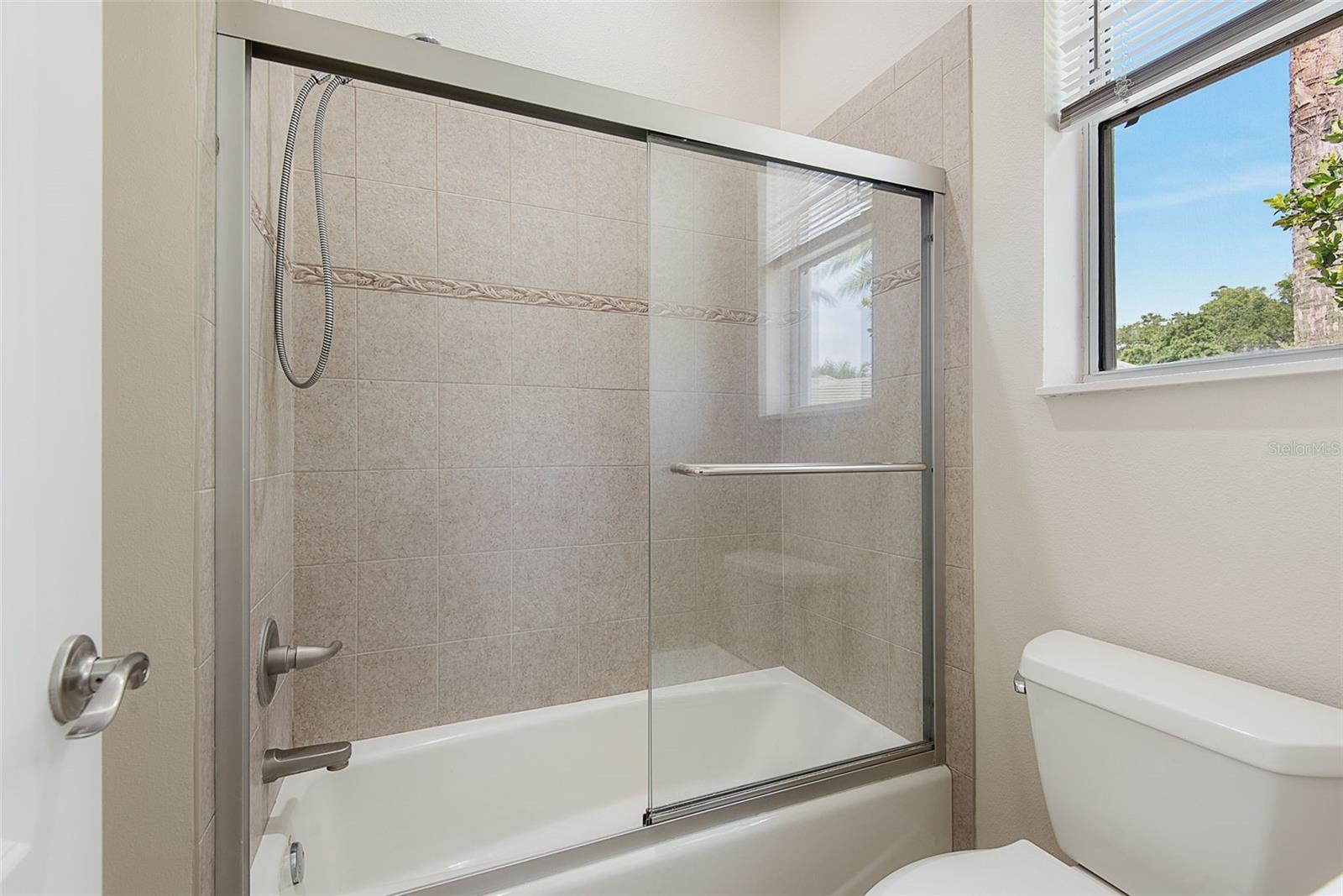 27 Longview Way N Property Photo 54