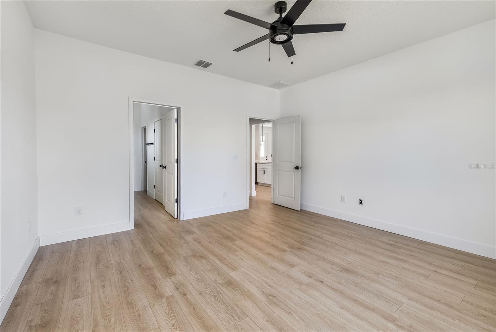 50 Wheeling Property Photo 28