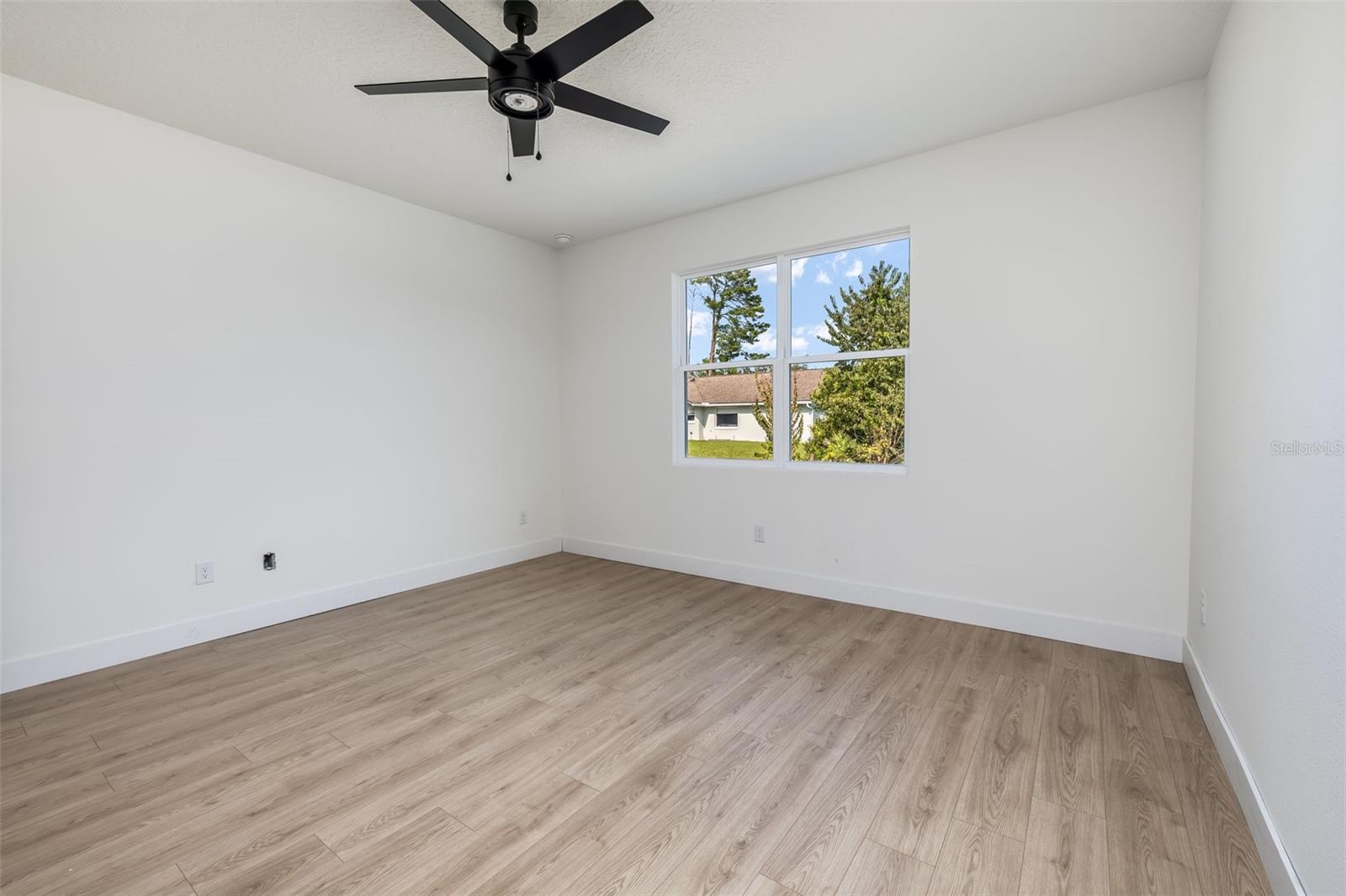 50 Wheeling Property Photo 31