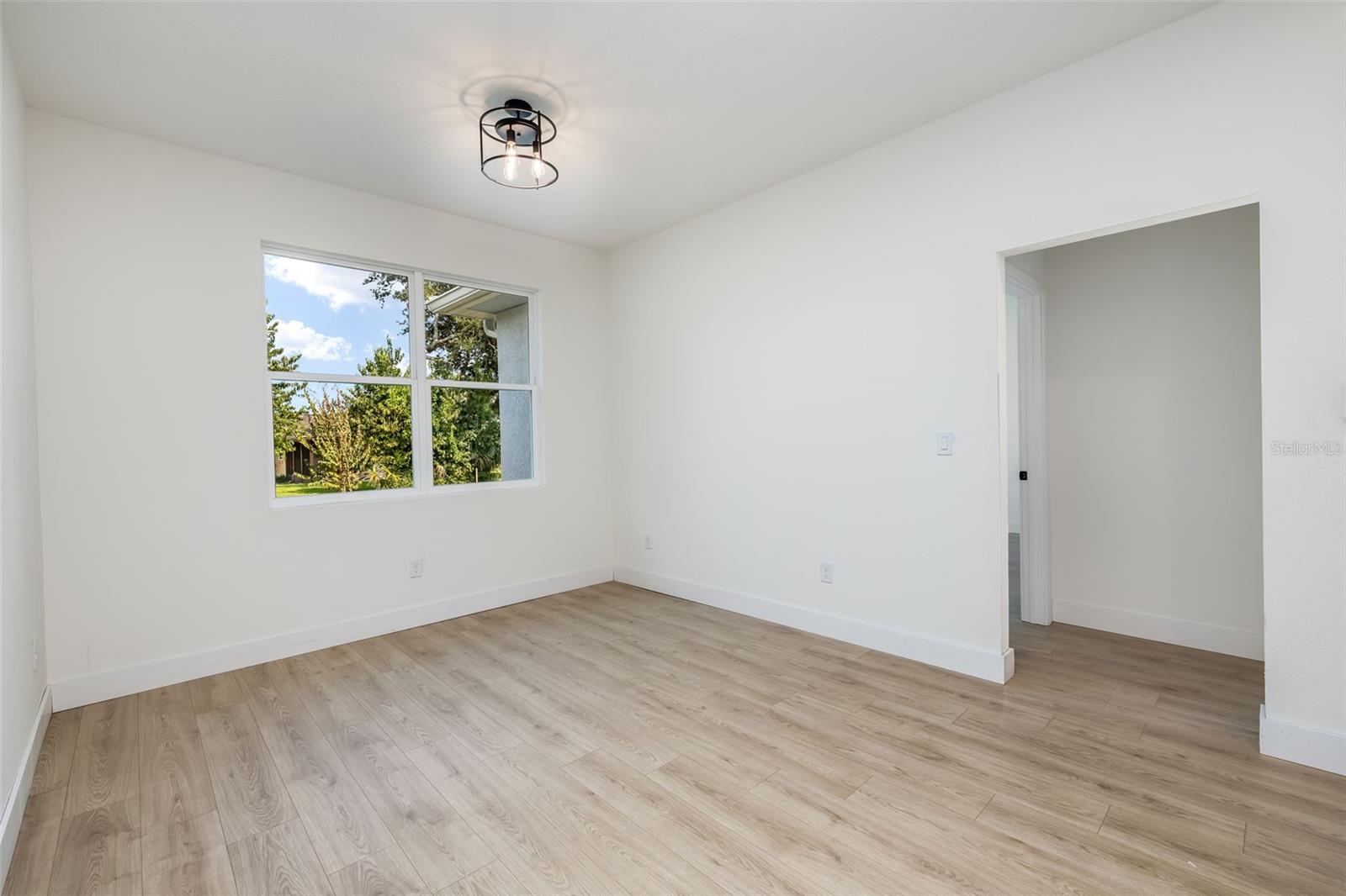 50 Wheeling Property Photo 32