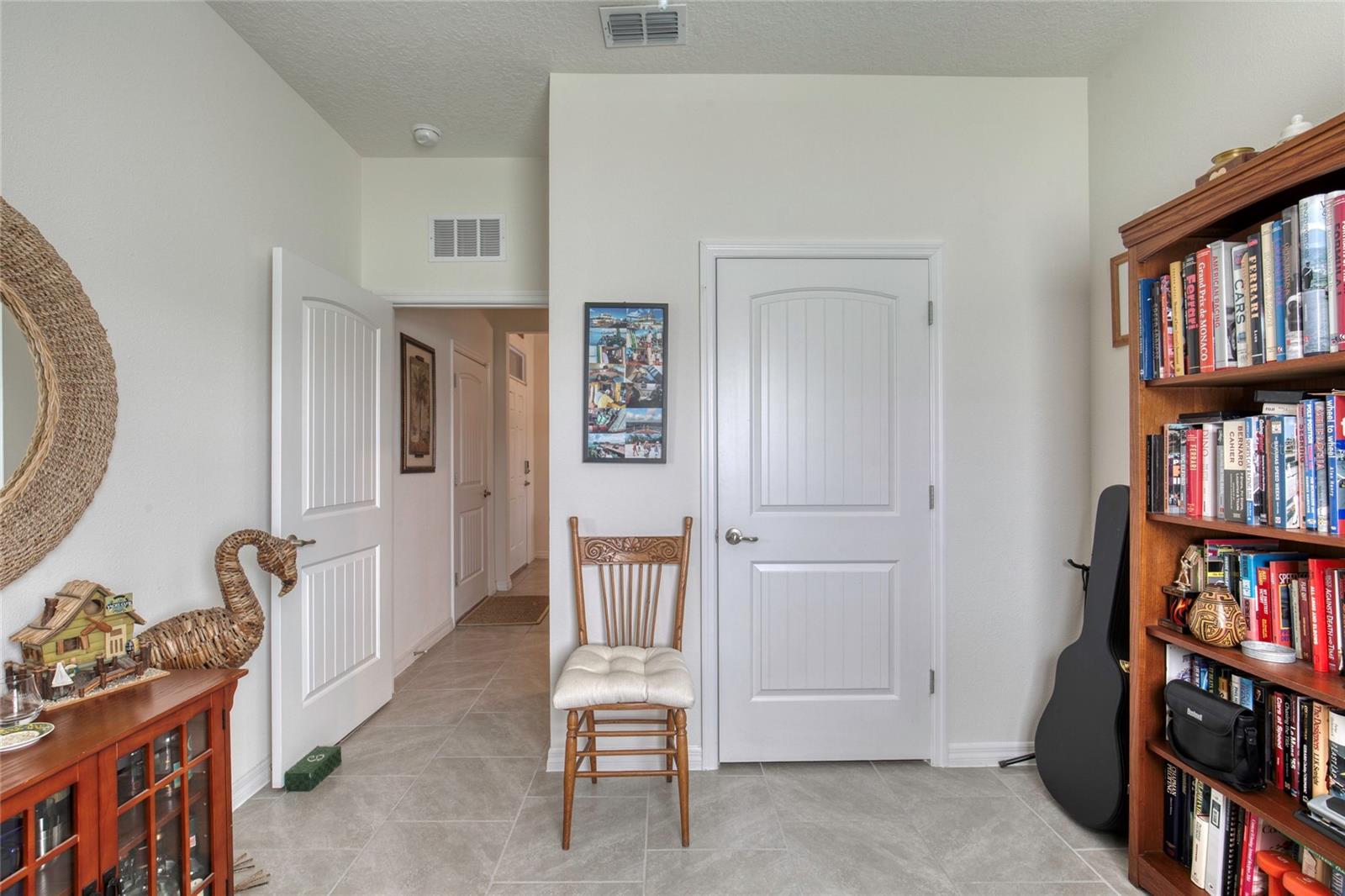 6 Fox Lair Ct Property Photo 10