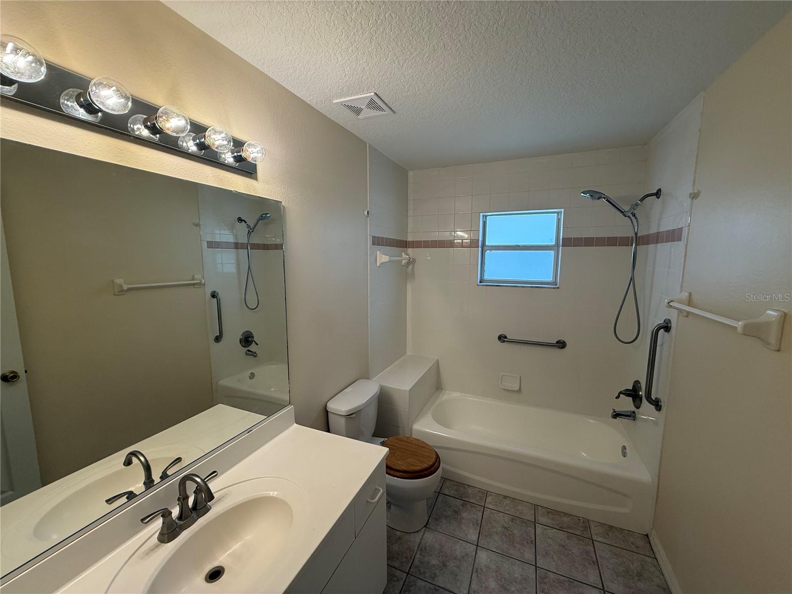 2225 India Palm Dr Property Photo 8