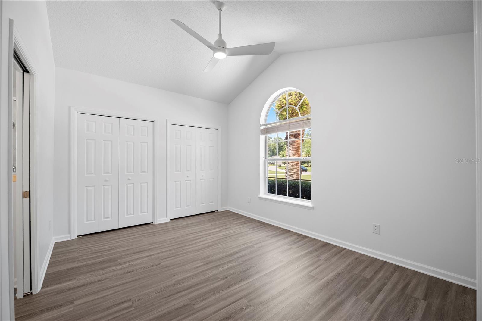 656 Wyndham Ct Property Photo 18
