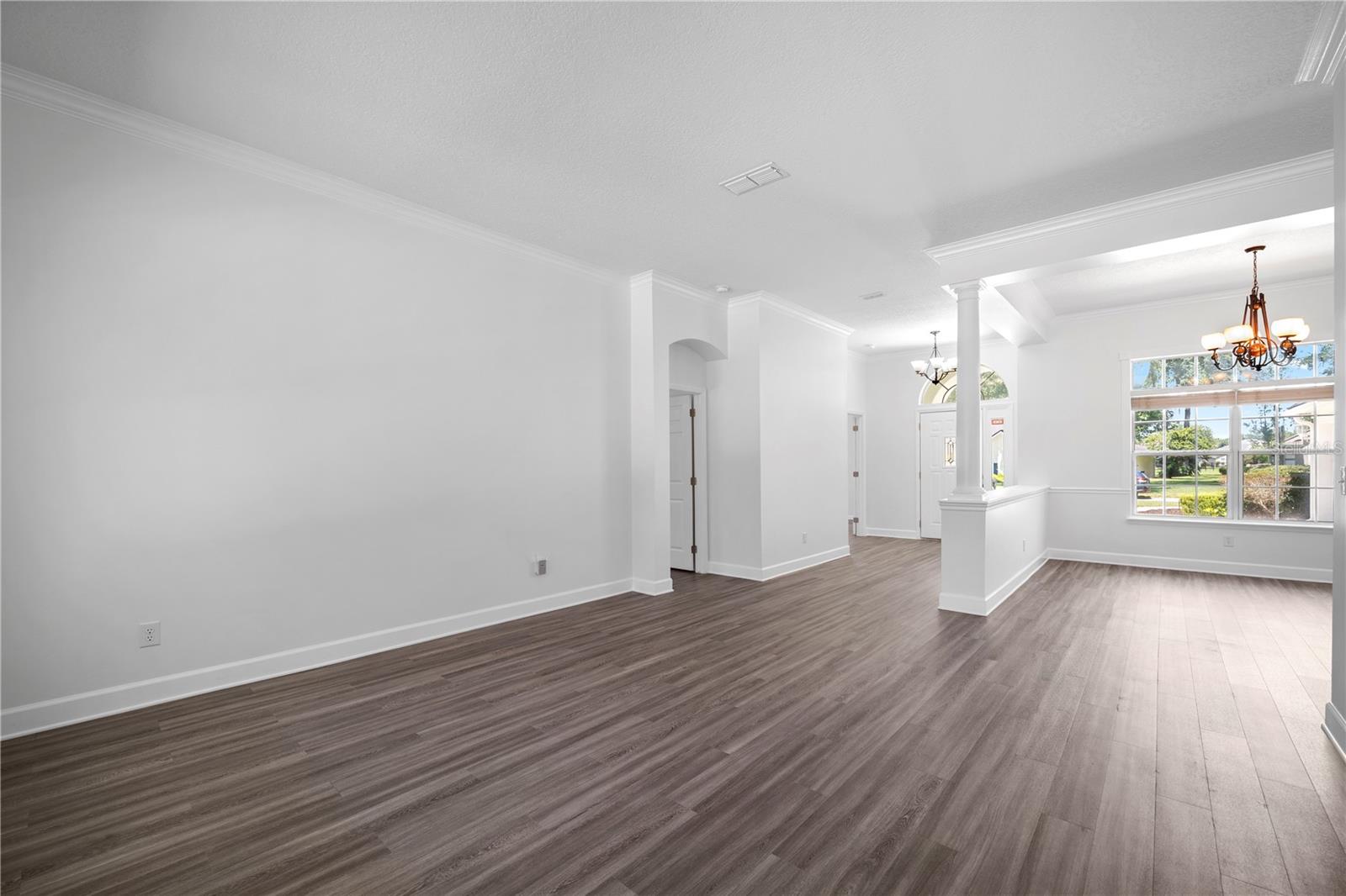 656 Wyndham Ct Property Photo 28
