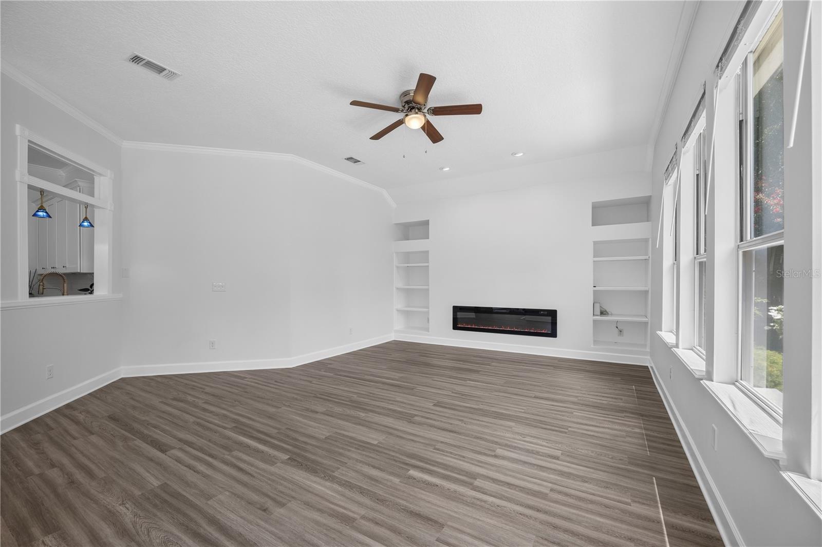 656 Wyndham Ct Property Photo 38