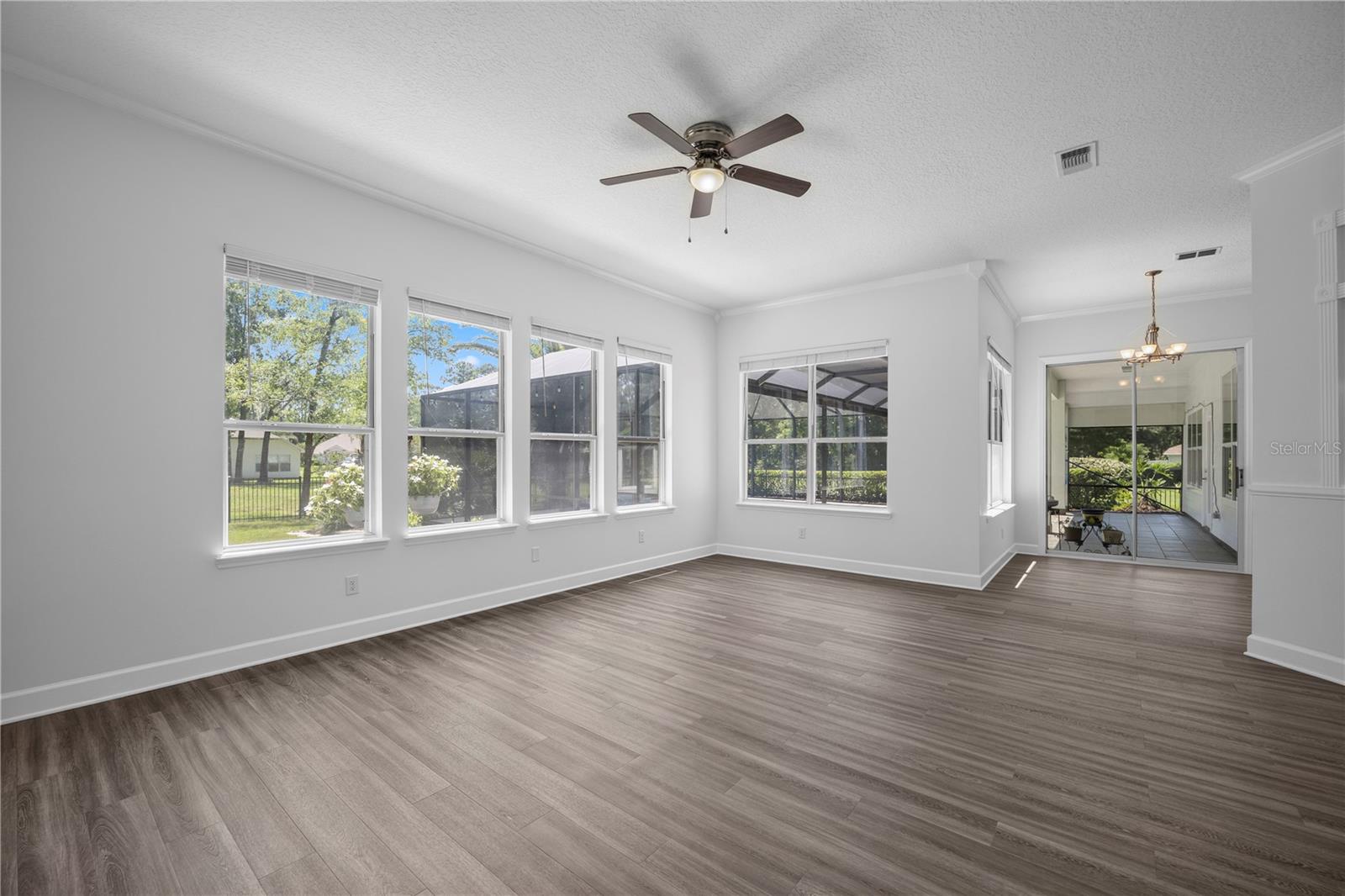 656 Wyndham Ct Property Photo 40
