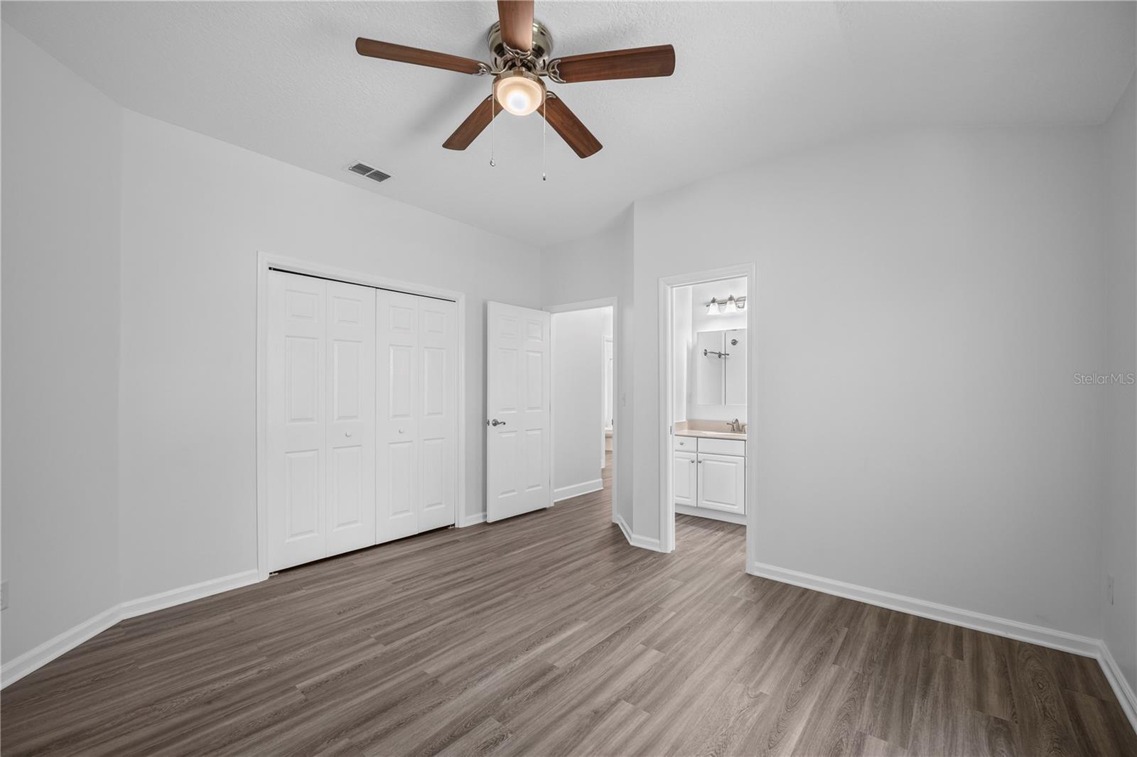 656 Wyndham Ct Property Photo 44