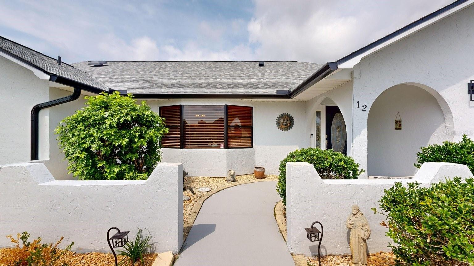 12 Classic Ct S Property Photo 2