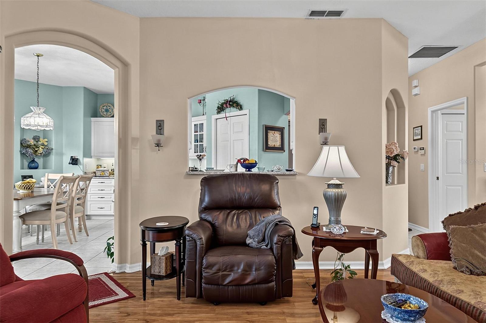 4 Ehrling Ln Property Photo 14