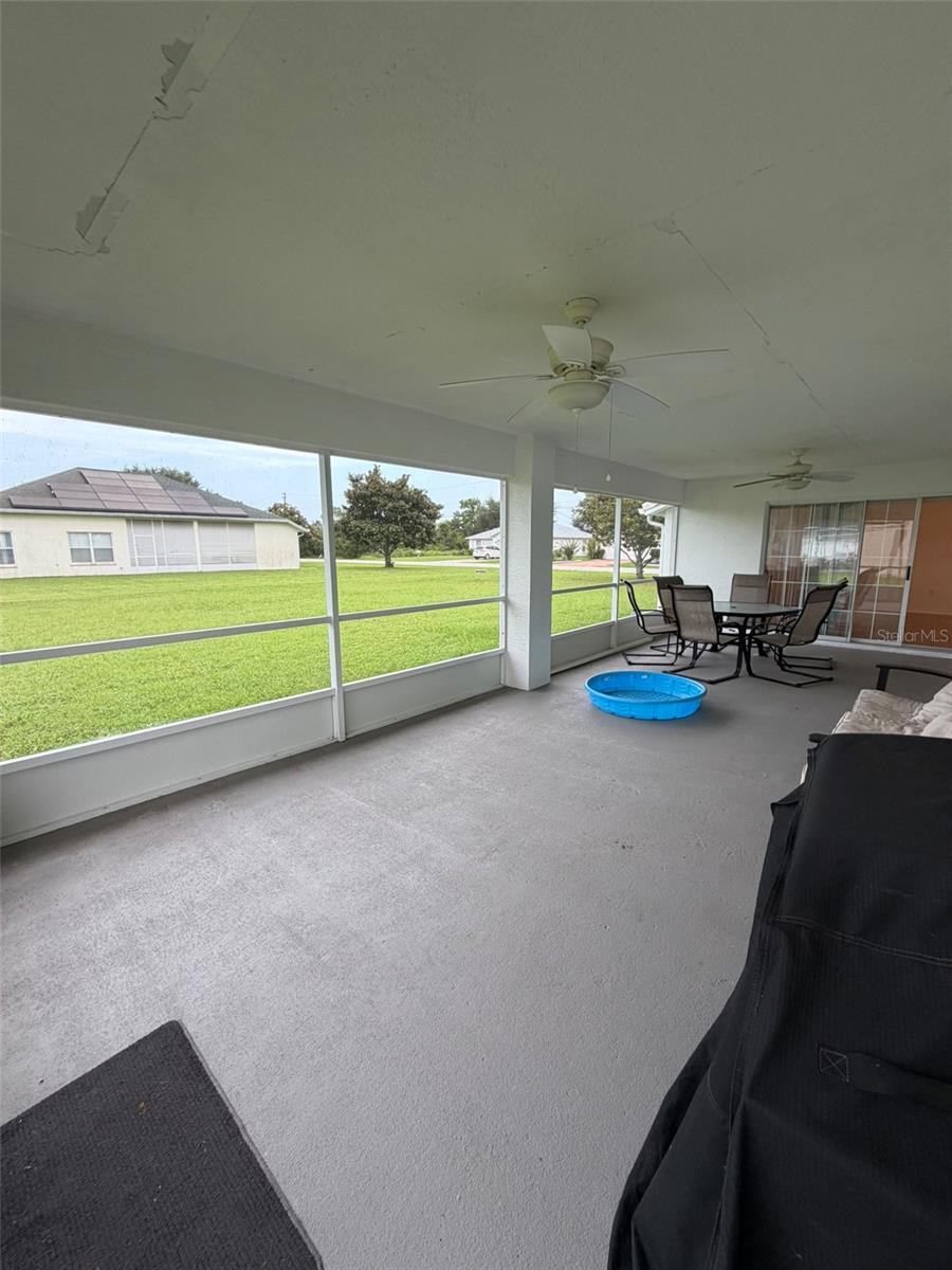 2 Lamar Ln Property Photo 10