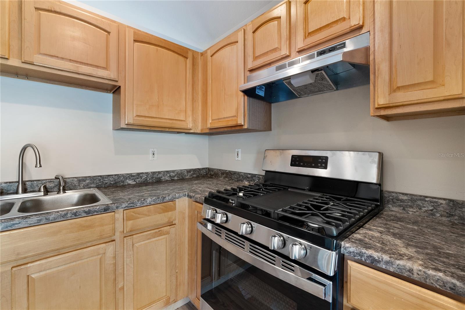 2917 Wilshire Rd Property Photo 4