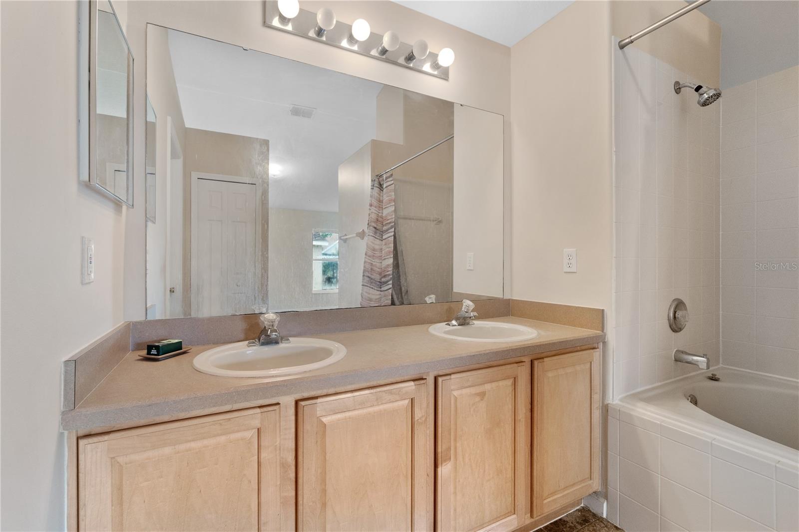 2917 Wilshire Rd Property Photo 26