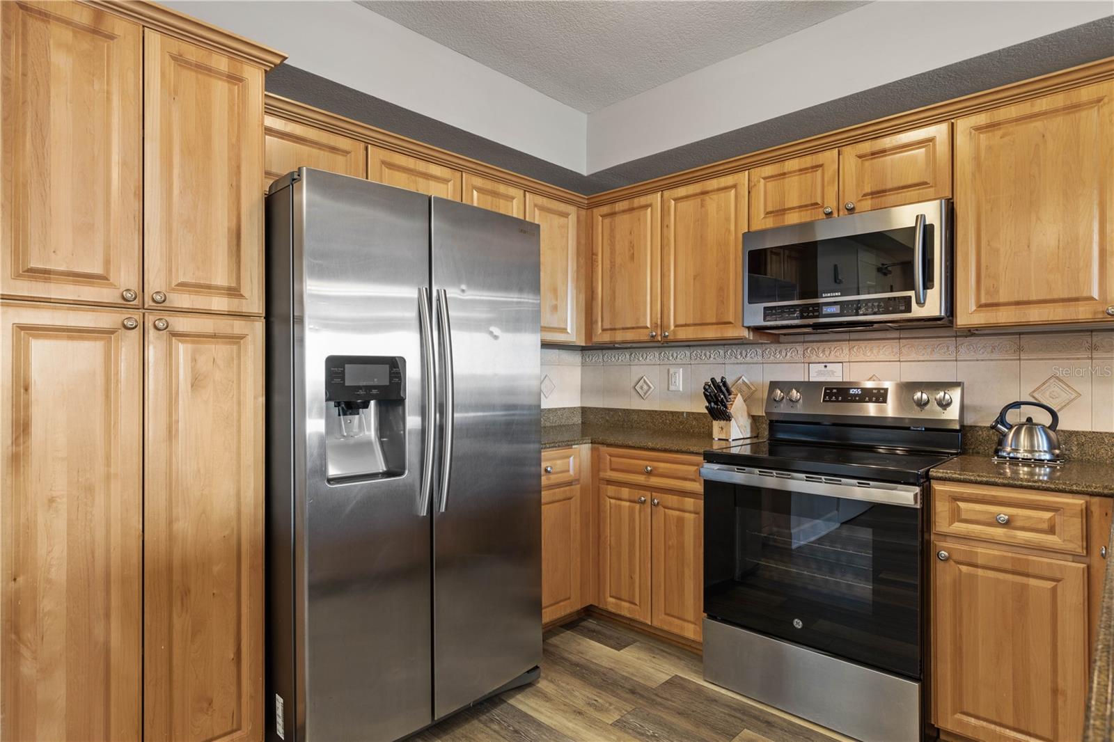 200 Ocean Crest Dr #617 Property Photo 21