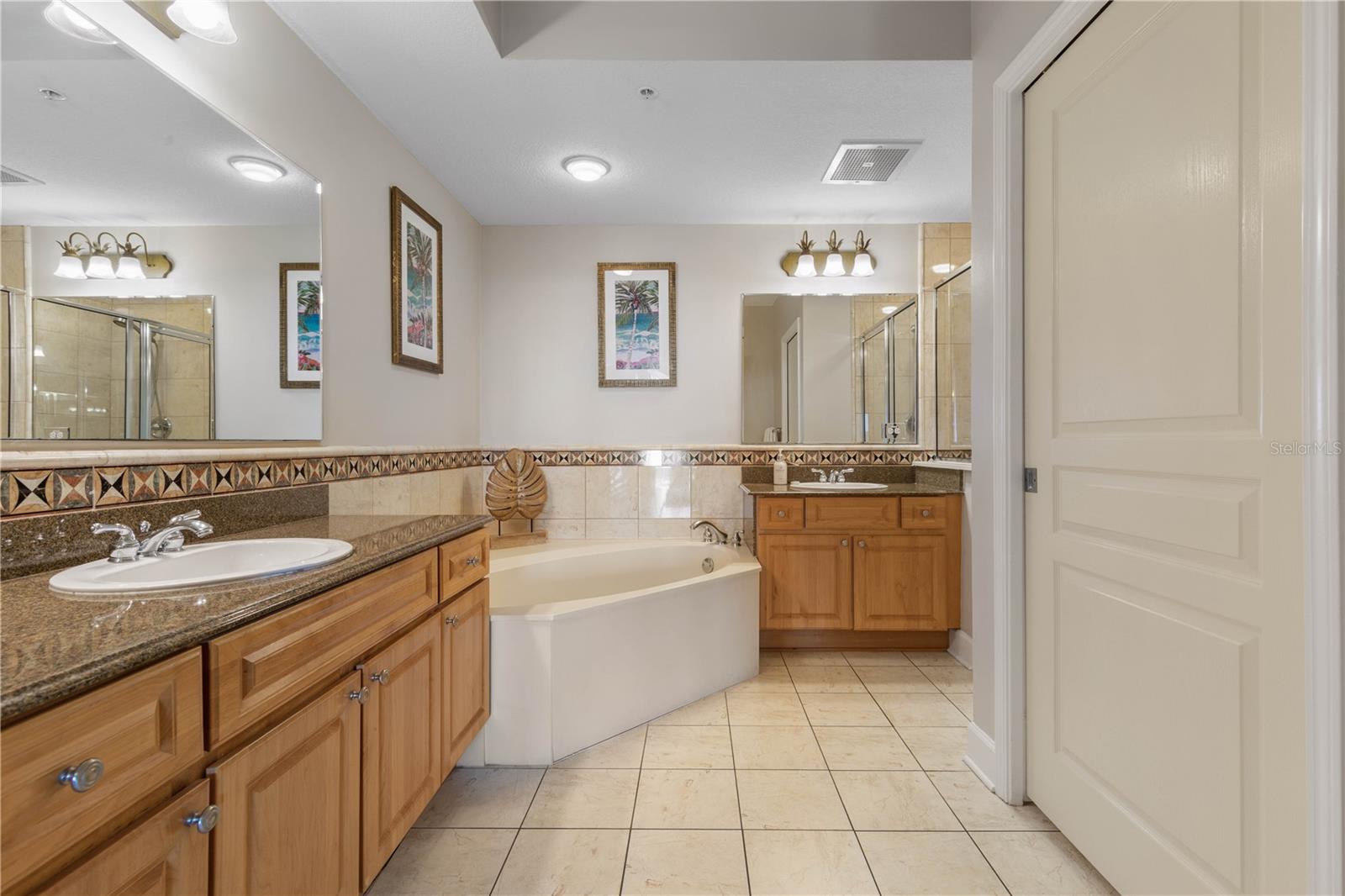 200 Ocean Crest Dr #617 Property Photo 26