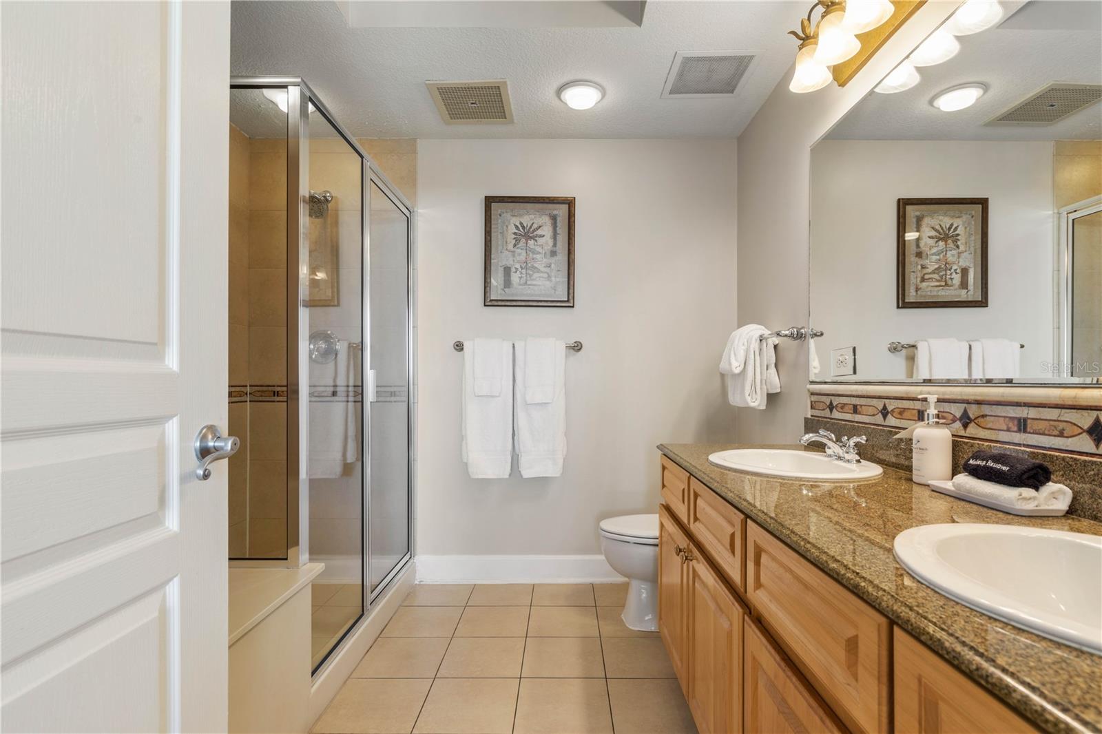 200 Ocean Crest Dr #617 Property Photo 37