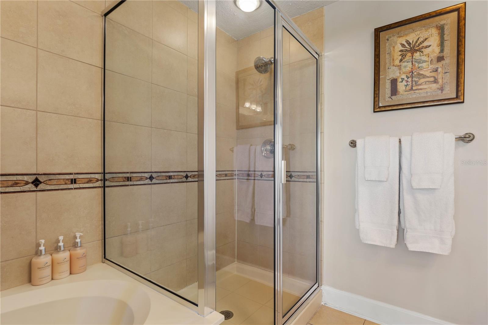 200 Ocean Crest Dr #617 Property Photo 39