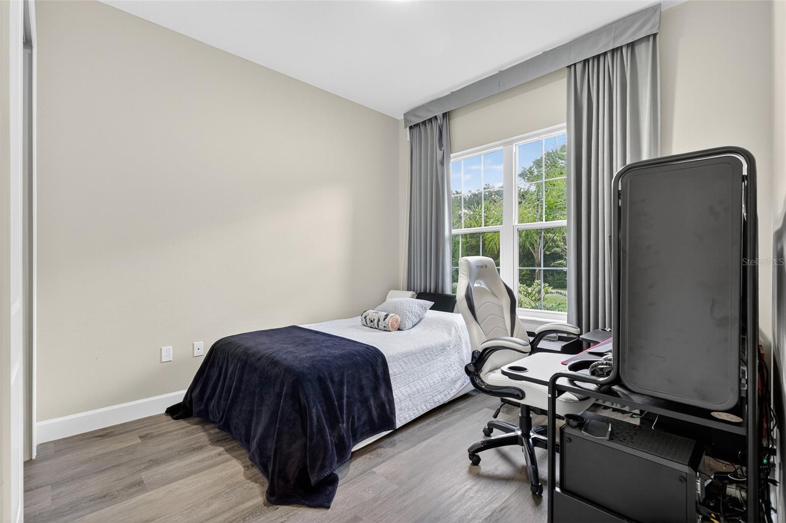 46 Furness Pl Property Photo 32