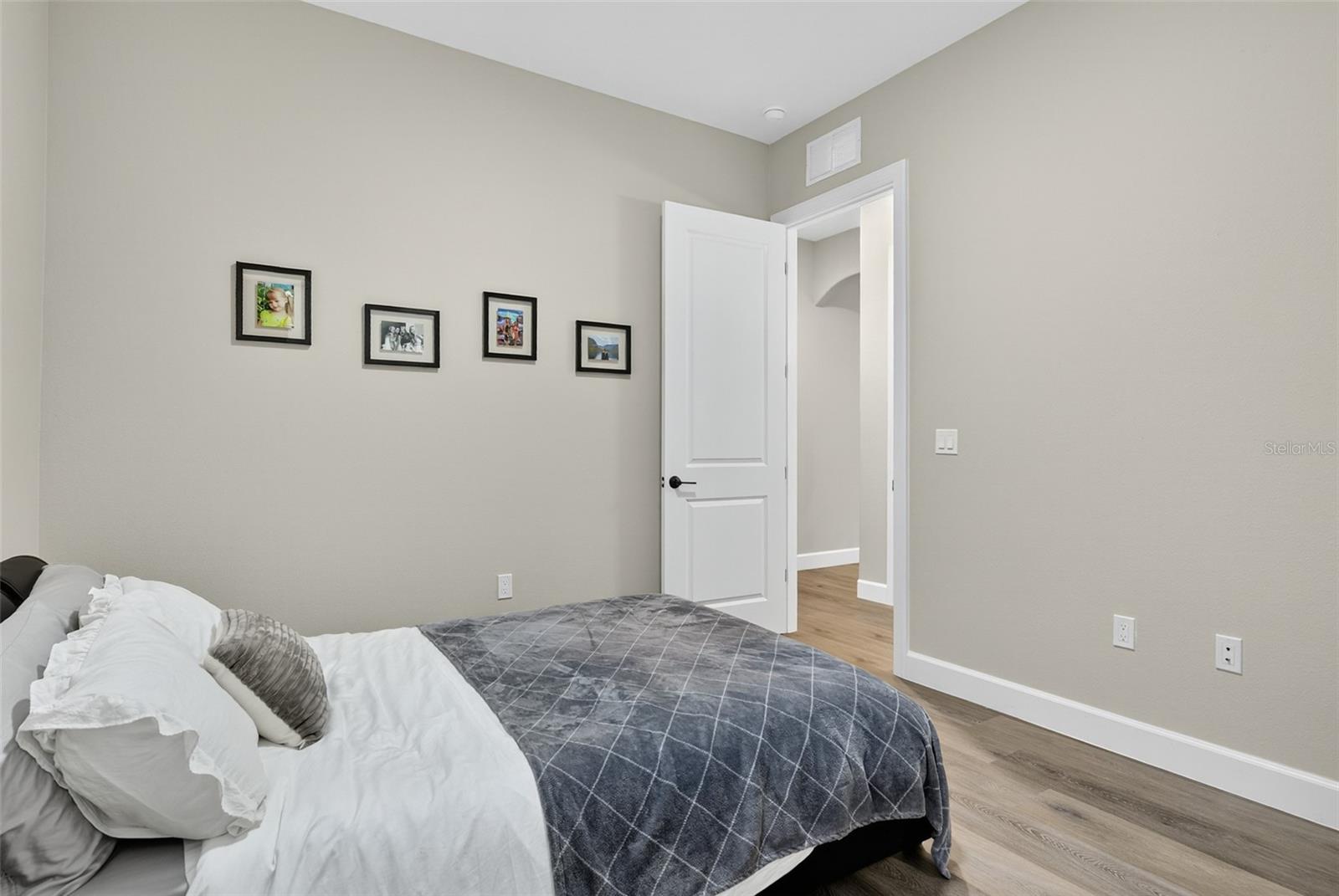 46 Furness Pl Property Photo 35