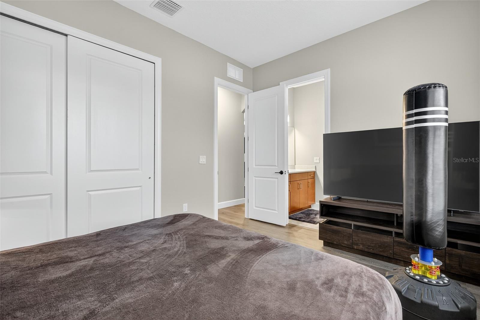46 Furness Pl Property Photo 37