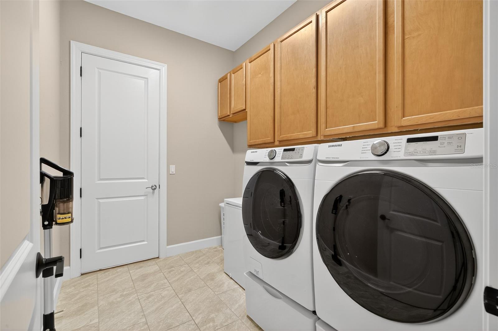 46 Furness Pl Property Photo 41