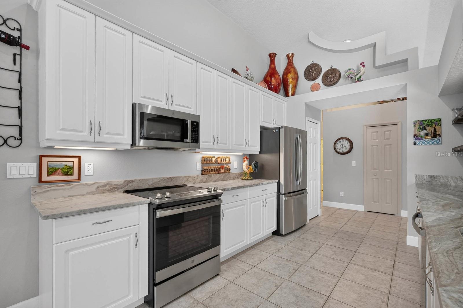 1234 Crown Pointe Ln Property Photo 17